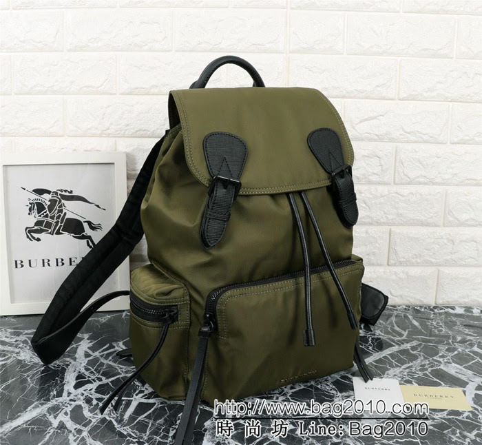 BURBERRY巴寶莉 The Rucksack 男士中號軍旅背包 防雨功能 4791  Bhq1302